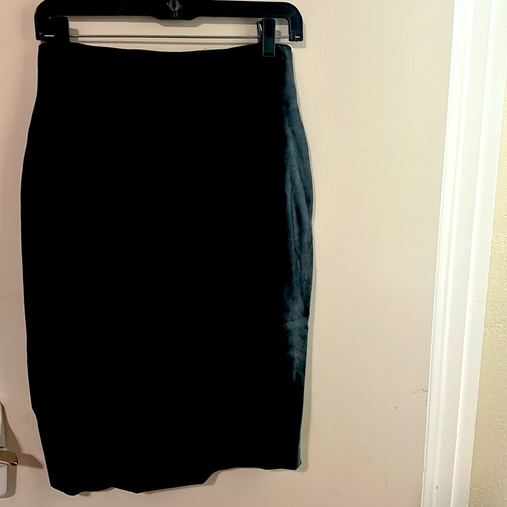 Vintage 100% Silk Size 4 Dana Buchman pencil skirt